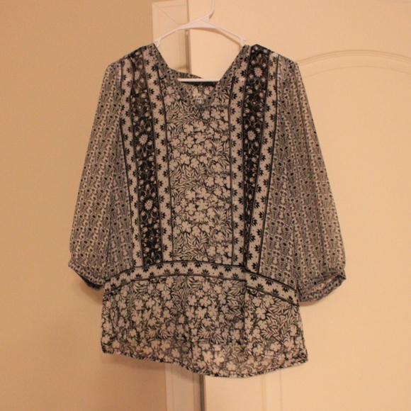 Old Navy Tops - Old Navy Black & White Blouse